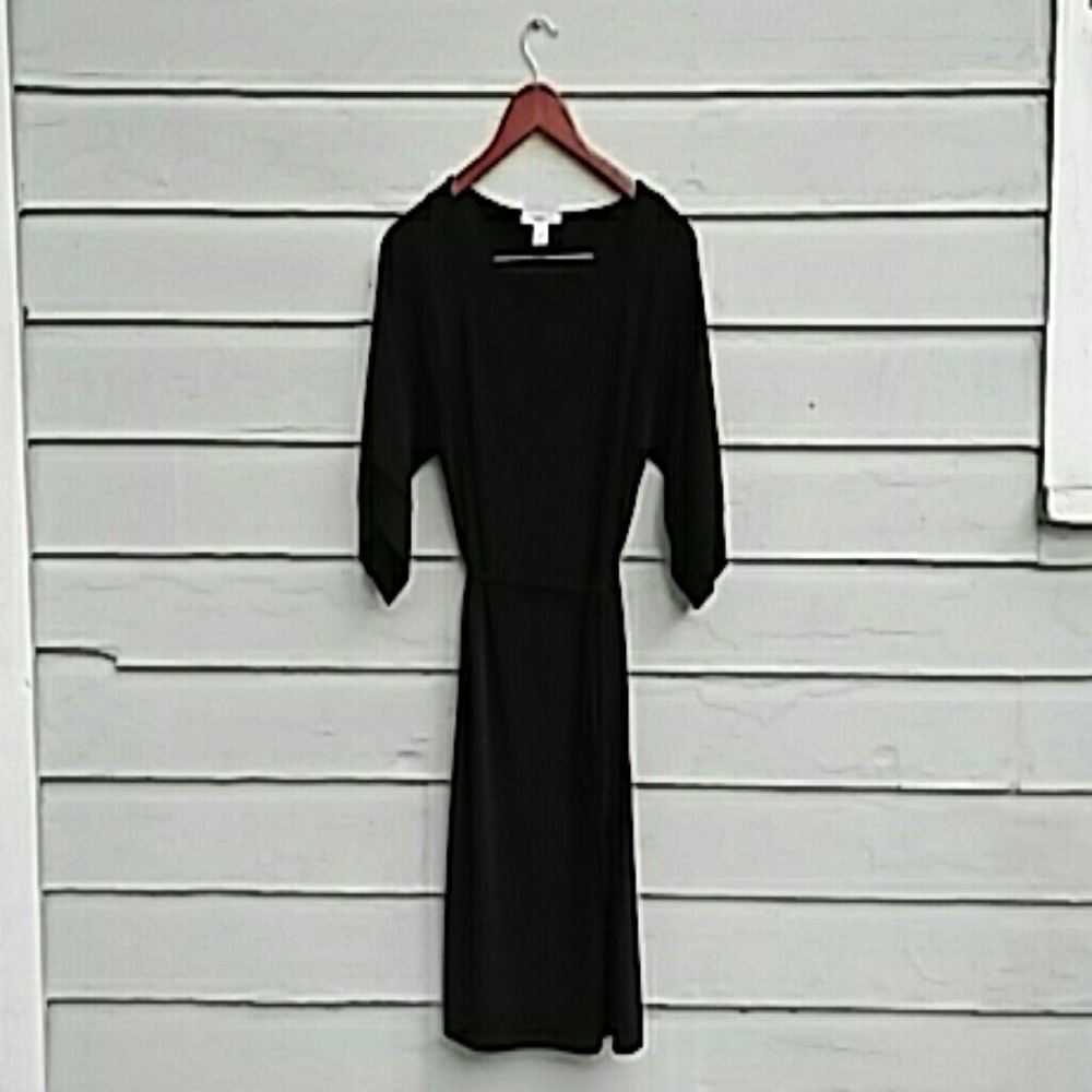 Maternity dress with tie belt